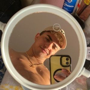 Meet your Posher, Erick